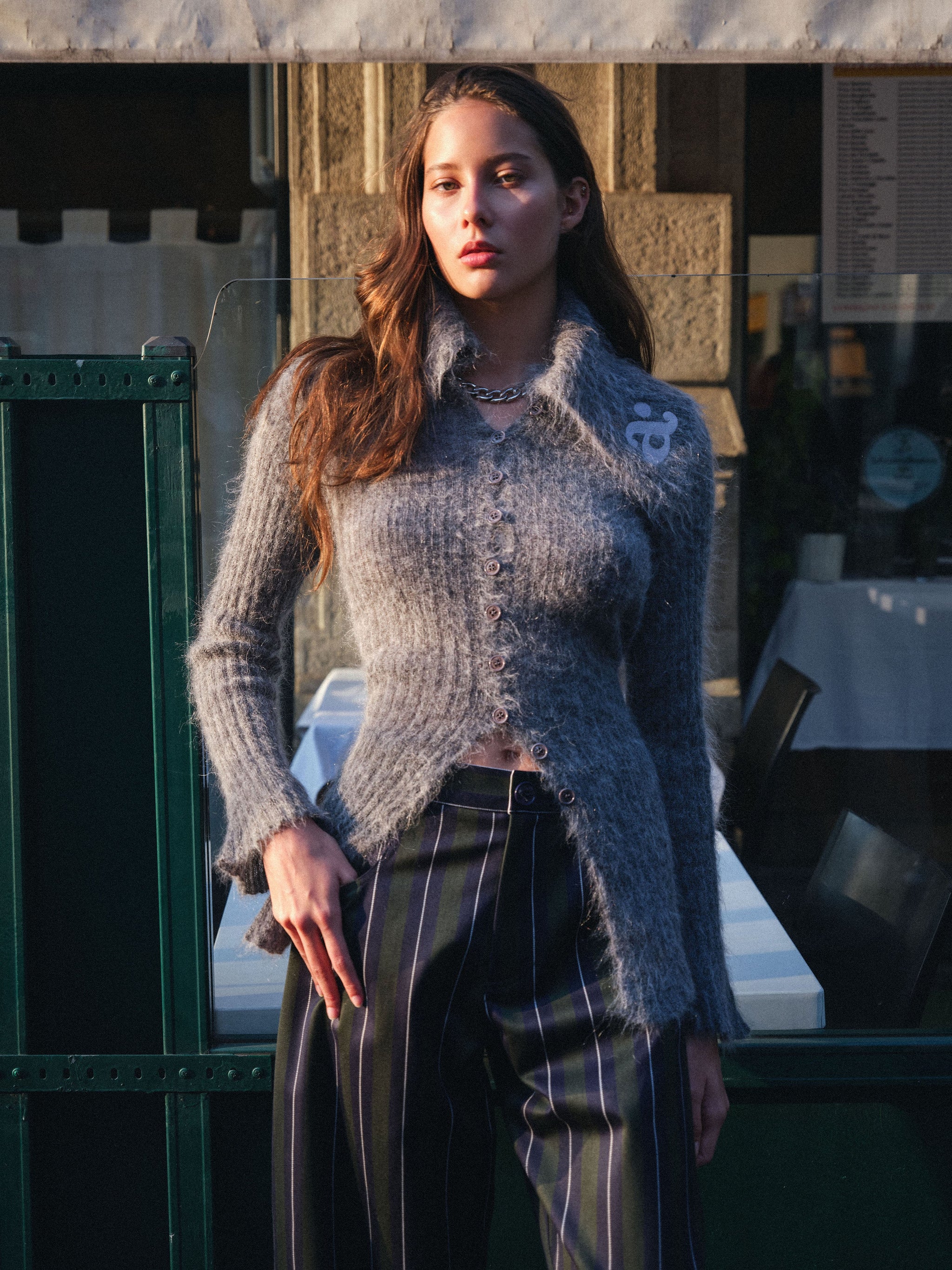 Mabel Cardigan in Flintgrau – Mohair- und Alpakawolle