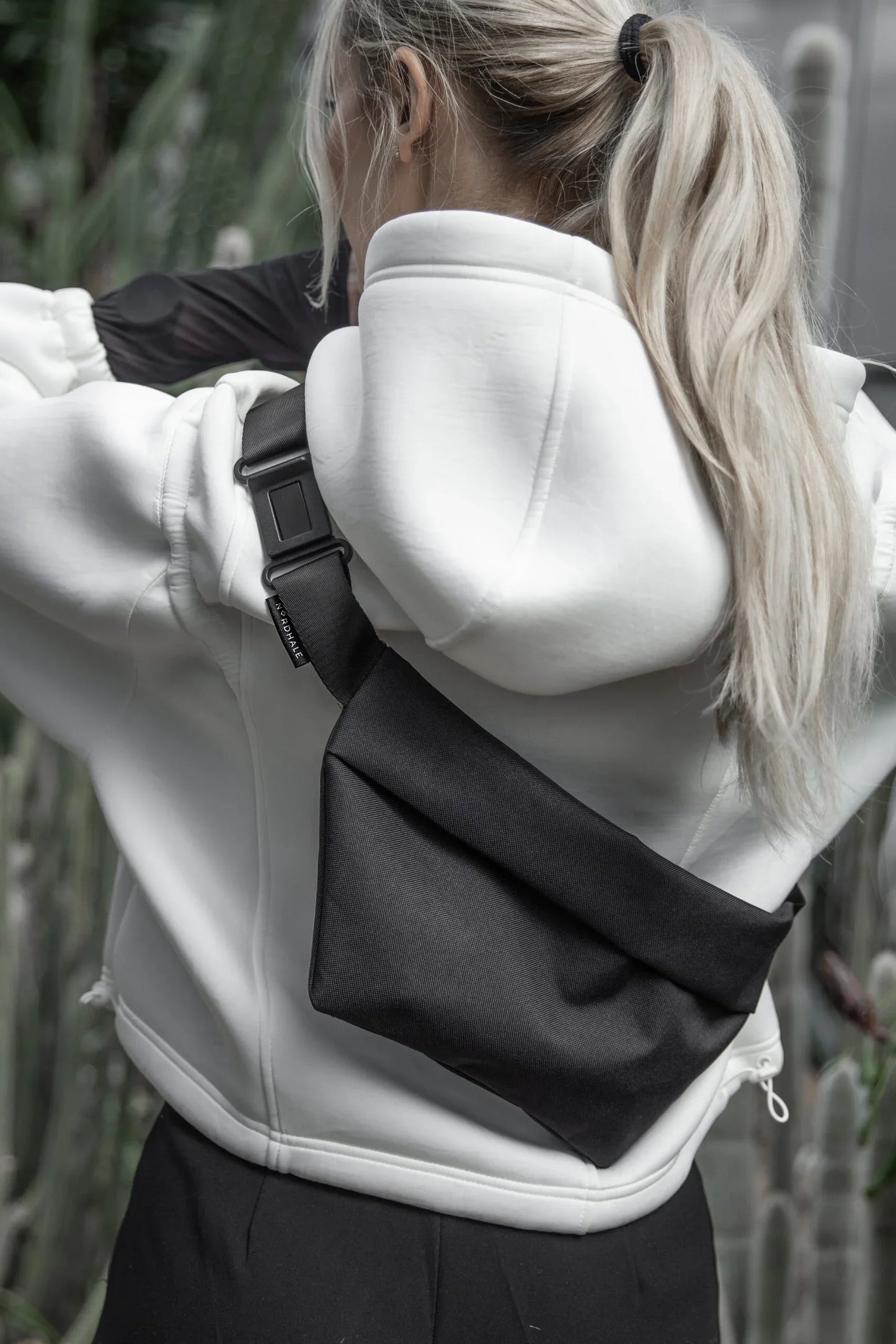OSLO Cross Body Bag - Aslook.com