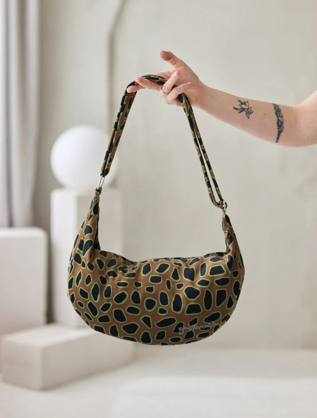 Hobo Bag - Curly Leopard - Aslook.com
