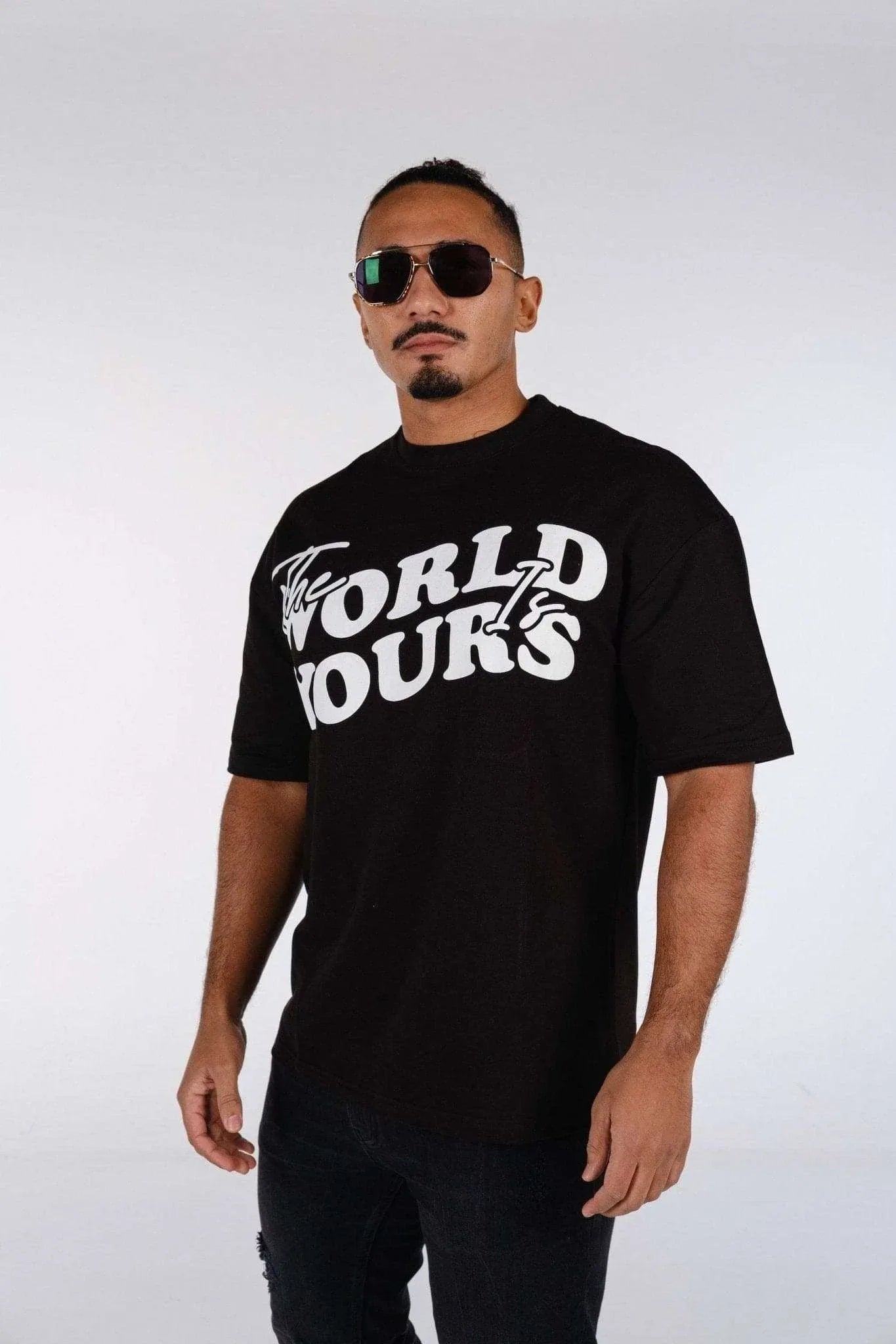 T-Shirt The World Is Yours - Black - Aslook.com